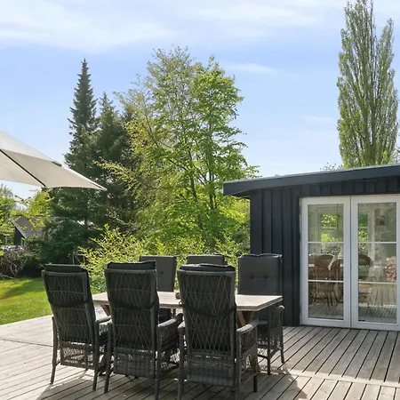 Cosy Summerhouse With Private Garden Nyrup
